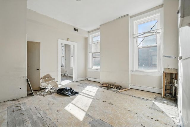 64 E McMicken Avenue, Cincinnati, OH 45202