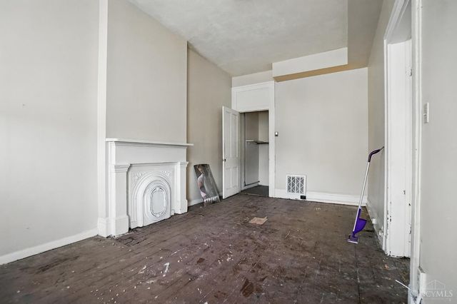 64 E McMicken Avenue, Cincinnati, OH 45202