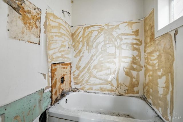 64 E McMicken Avenue, Cincinnati, OH 45202