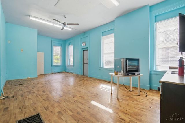 64 E McMicken Avenue, Cincinnati, OH 45202