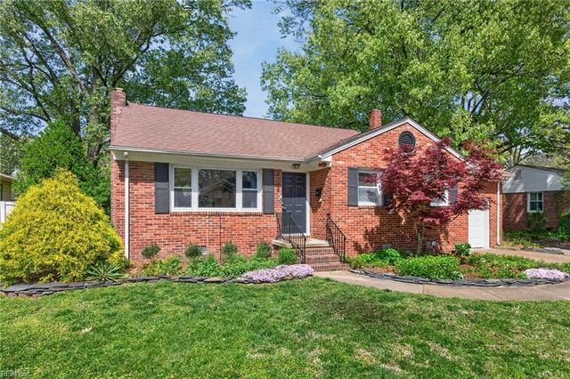 4148 Edinburgh DR, Virginia Beach, VA 23452