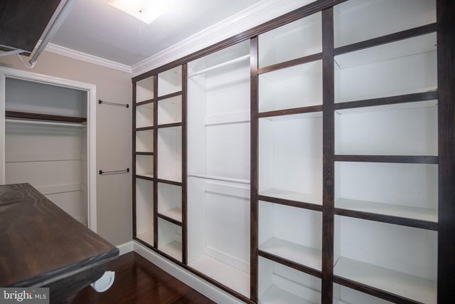 4836 GAINSBOROUGH DR, Fairfax, VA 22032