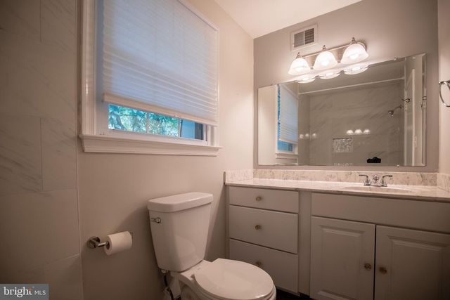 4836 GAINSBOROUGH DR, Fairfax, VA 22032