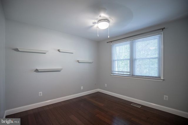 4836 GAINSBOROUGH DR, Fairfax, VA 22032