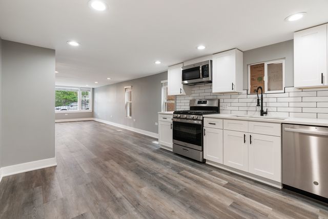 4624 N Springfield Avenue 1, Chicago, IL 60625