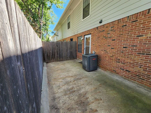 716 W Mulberry Street 18, Denton, TX 76201