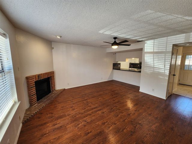 716 W Mulberry Street 18, Denton, TX 76201