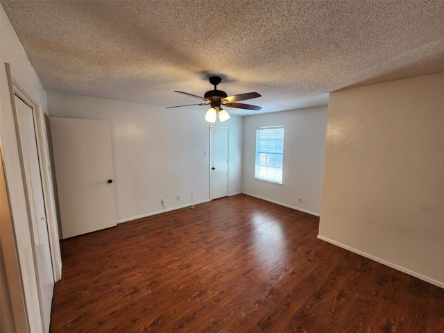 716 W Mulberry Street 18, Denton, TX 76201