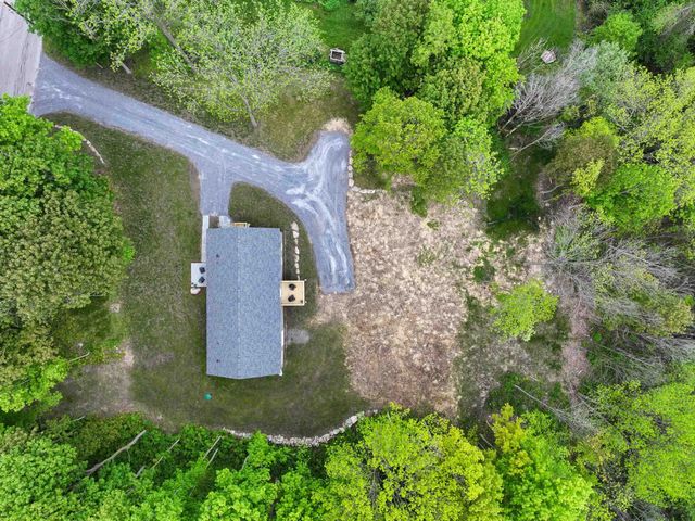 261 School Street, Shoreham, VT 05770