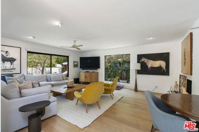 3135 Nichols Canyon Road, Los Angeles, CA 90046