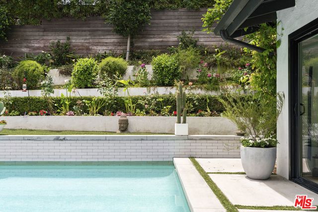 3135 Nichols Canyon Road, Los Angeles, CA 90046