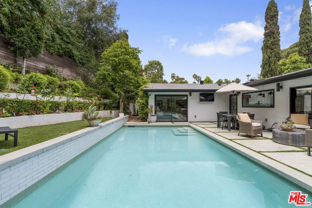 3135 Nichols Canyon Road, Los Angeles, CA 90046