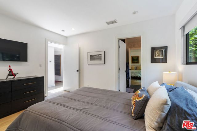 3135 Nichols Canyon Road, Los Angeles, CA 90046