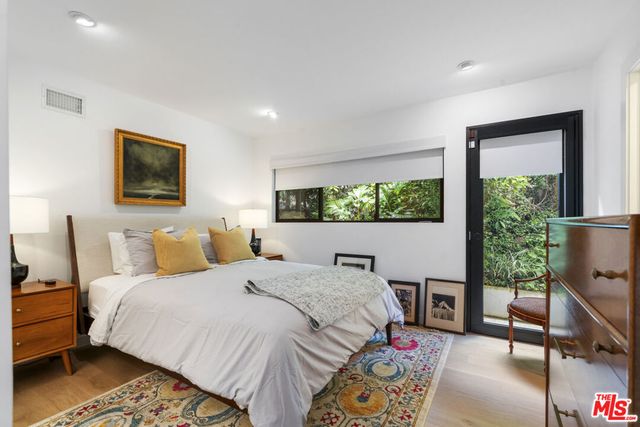 3135 Nichols Canyon Road, Los Angeles, CA 90046
