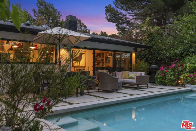 3135 Nichols Canyon Road, Los Angeles, CA 90046