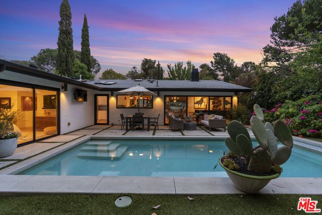 3135 Nichols Canyon Road, Los Angeles, CA 90046