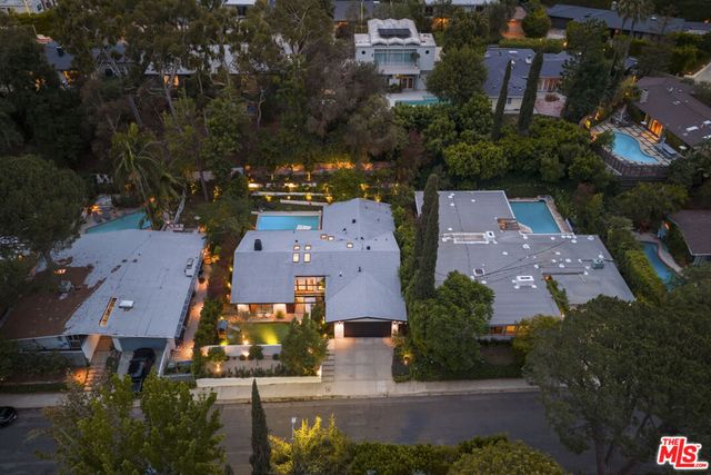 3135 Nichols Canyon Road, Los Angeles, CA 90046