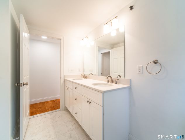 1154 Poquonnock Road 2, Groton, CT 06340