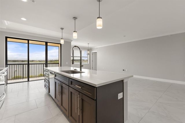 16300 COUNTY ROAD 455 410, Montverde, FL 34756