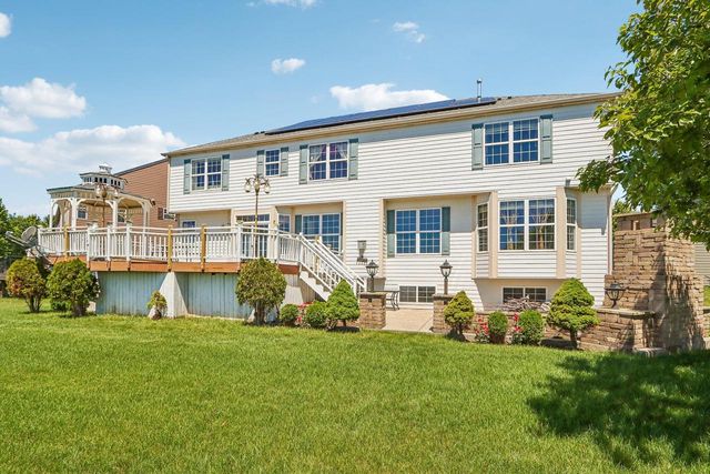 7327 147th AVENUE, Kenosha, WI 53142