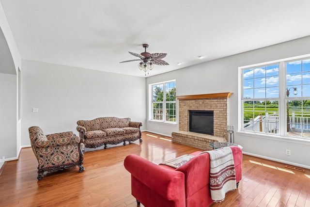 7327 147th AVENUE, Kenosha, WI 53142