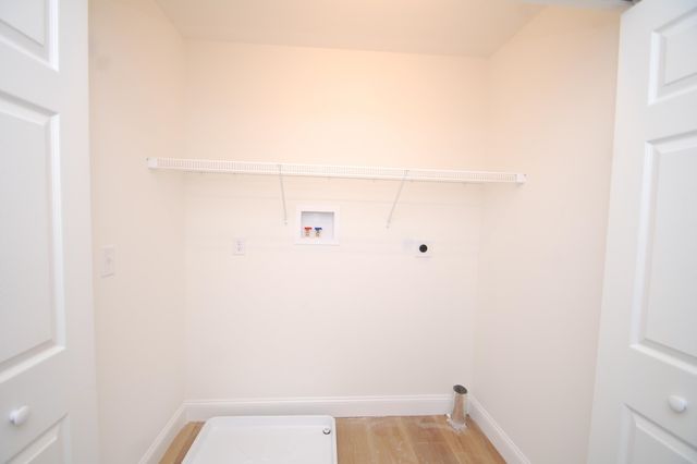 33B Griffin Road, Hudson, NH 03051