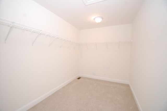 33B Griffin Road, Hudson, NH 03051