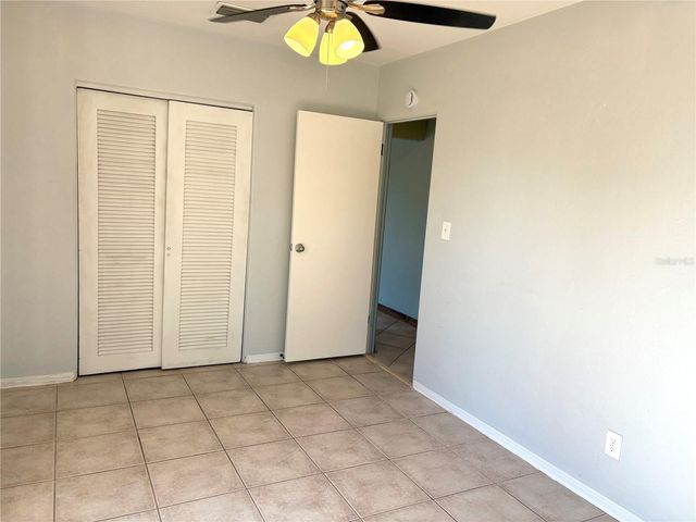 1060 41ST STREET N, St Petersburg, FL 33713