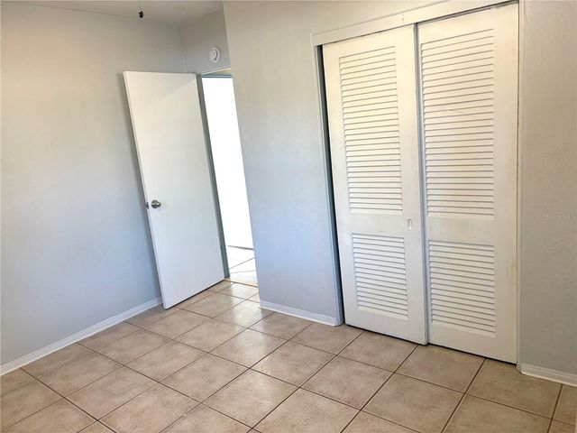 1060 41ST STREET N, St Petersburg, FL 33713