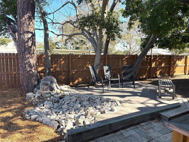 1060 41ST STREET N, St Petersburg, FL 33713