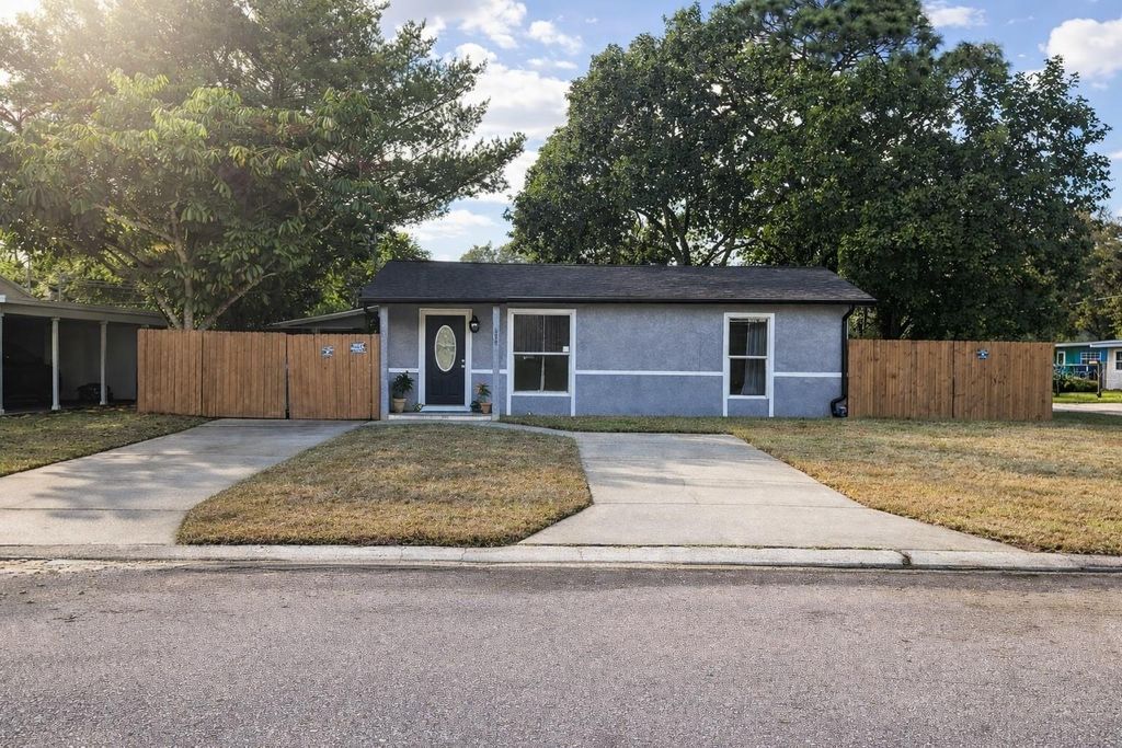 1060 41ST STREET N, St Petersburg, FL 33713