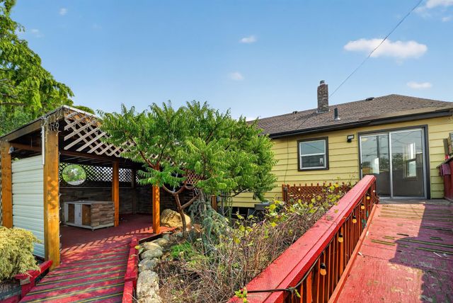 2921 E Hoffman Ave, Spokane, WA 99207