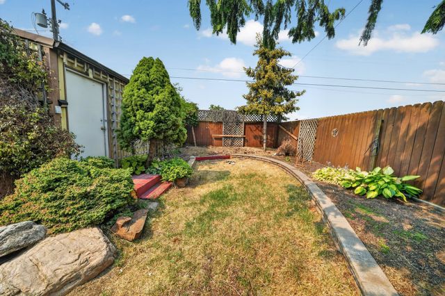 2921 E Hoffman Ave, Spokane, WA 99207