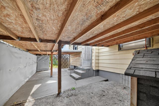 2921 E Hoffman Ave, Spokane, WA 99207