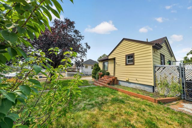 2921 E Hoffman Ave, Spokane, WA 99207