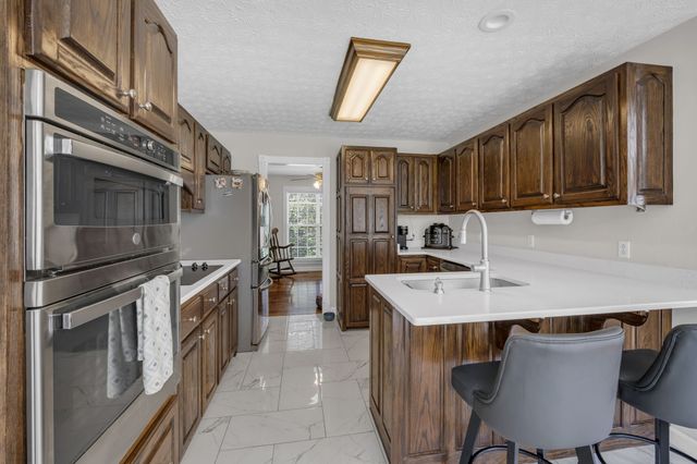 1194 Spann Rd, Charlotte, TN 37036