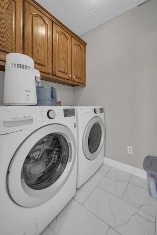 1194 Spann Rd, Charlotte, TN 37036