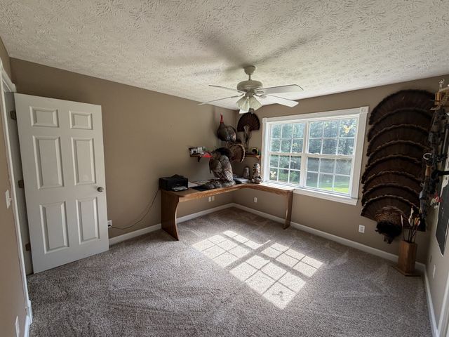 1194 Spann Rd, Charlotte, TN 37036