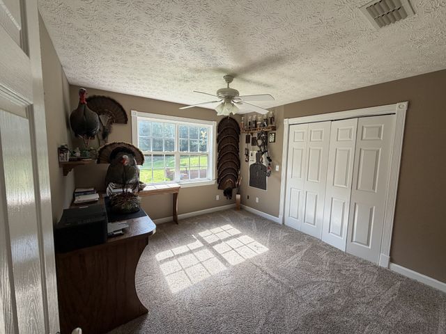 1194 Spann Rd, Charlotte, TN 37036