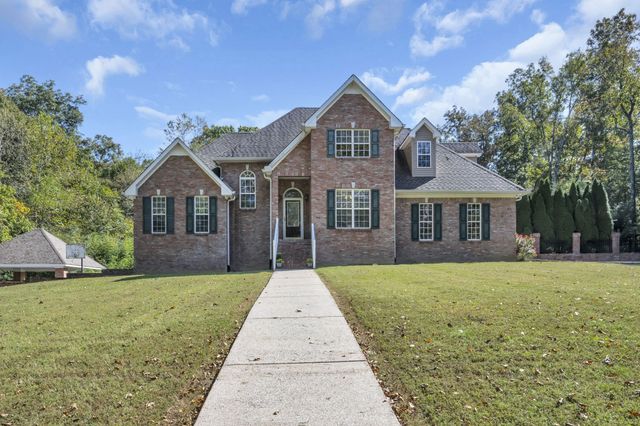 1194 Spann Rd, Charlotte, TN 37036