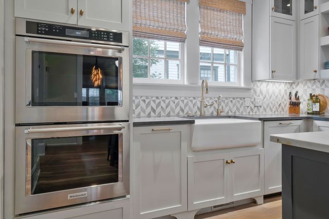 2403 Belmont Blvd, Nashville, TN 37212