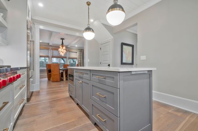2403 Belmont Blvd, Nashville, TN 37212