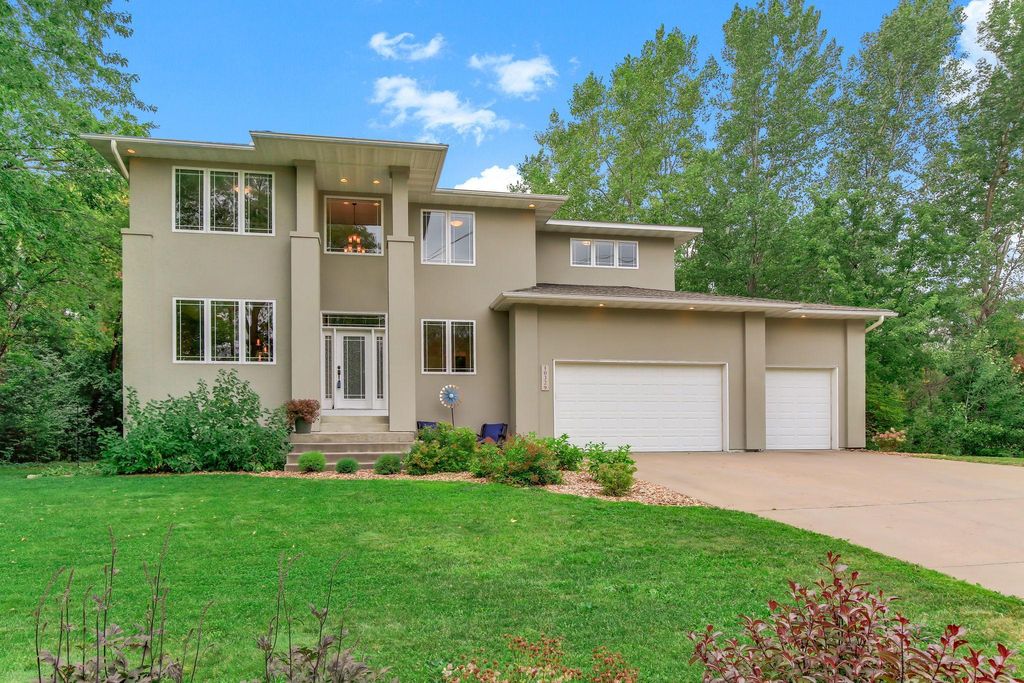 10329 N Noble Avenue N, Brooklyn Park, MN 55443 — exterior