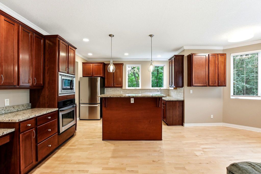 10329 N Noble Avenue N, Brooklyn Park, MN 55443 — photo 5