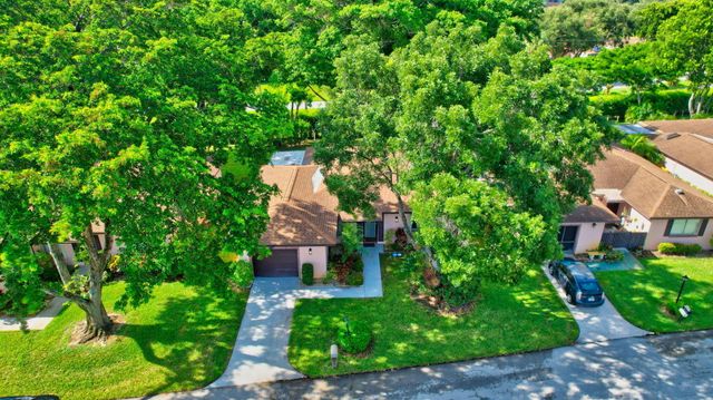 14712 Bonaire Boulevard, Delray Beach, FL 33446