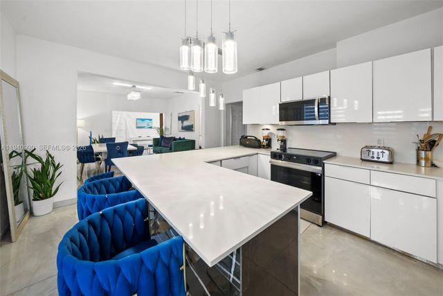 8918 Harding Ave, Surfside, FL 33154