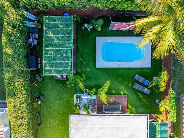 8918 Harding Ave, Surfside, FL 33154