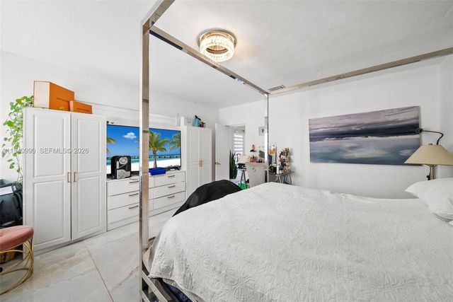 8918 Harding Ave, Surfside, FL 33154