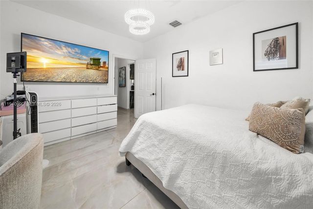 8918 Harding Ave, Surfside, FL 33154