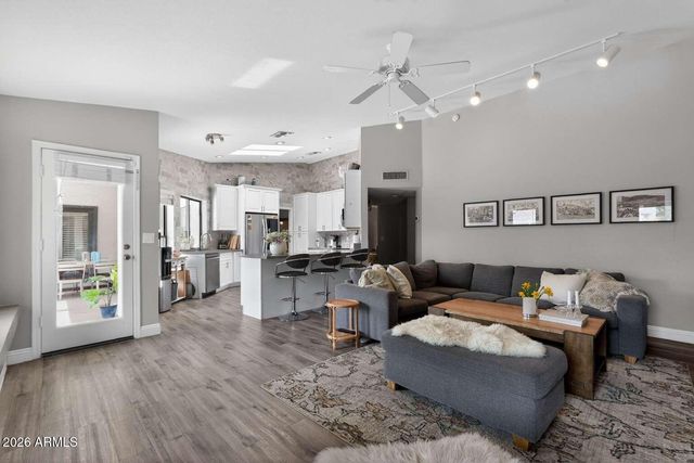 623 N LA LOMA Avenue, Litchfield Park, AZ 85340